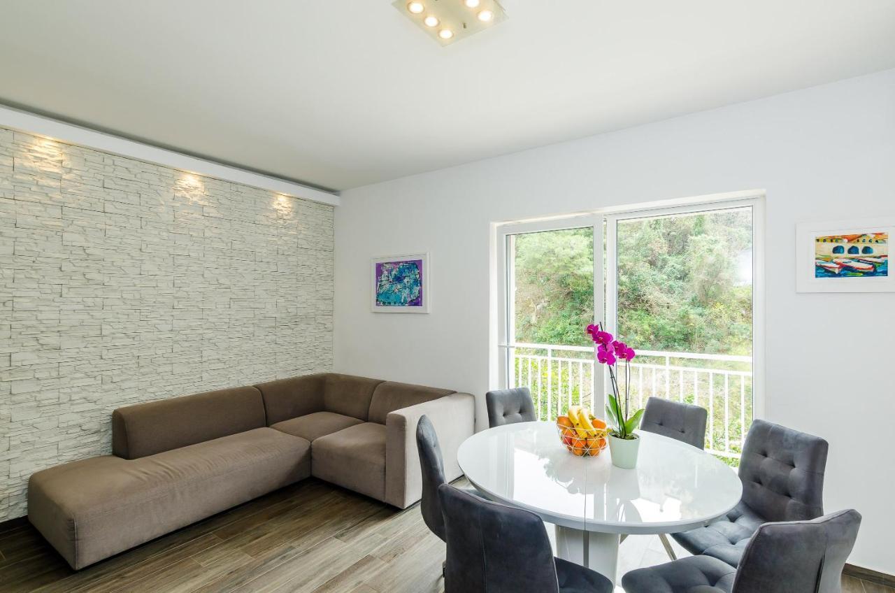 Apartment Lise Mokosica Дубровник Екстериор снимка