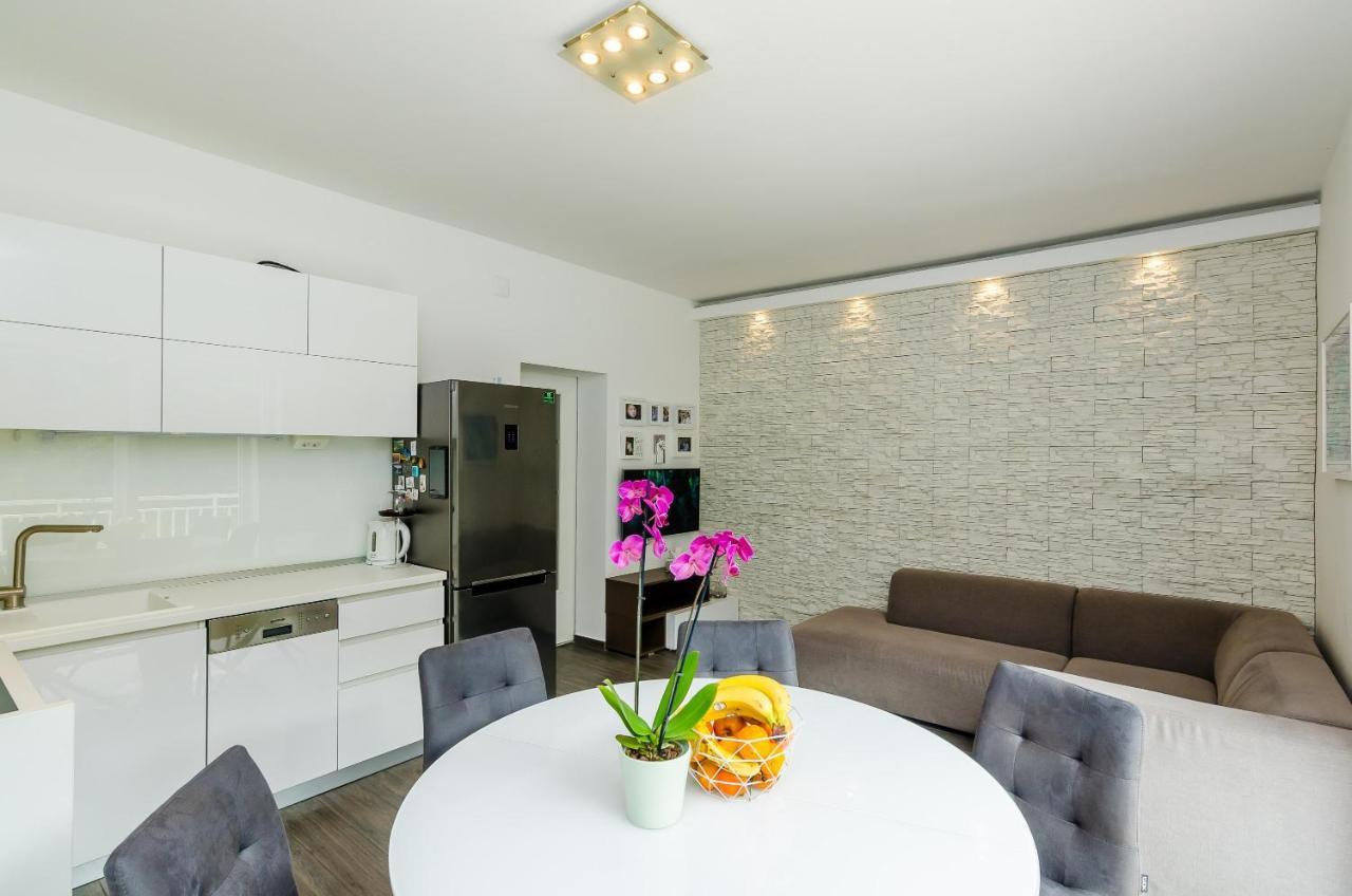 Apartment Lise Mokosica Дубровник Екстериор снимка